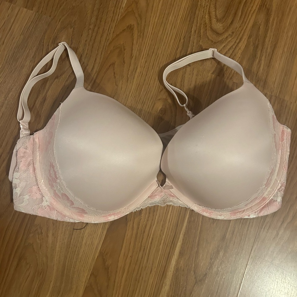 Victoria Secret baby pink bra